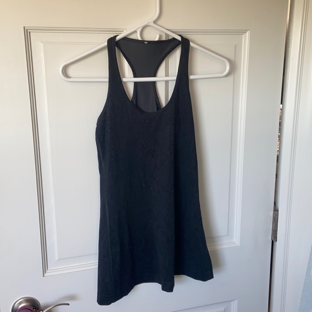 Lululemon black tank